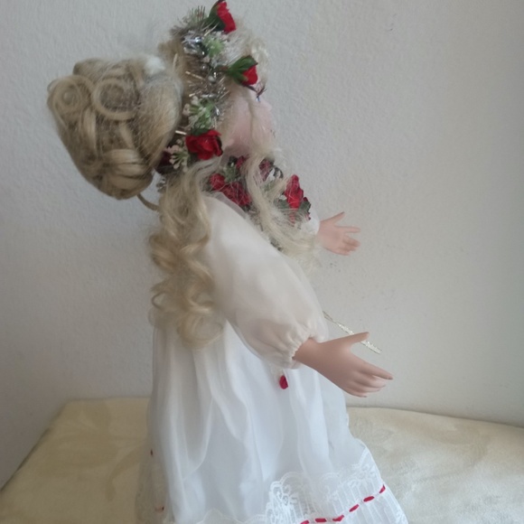 Angel of LOVE w Bird Porcelain Doll Patrica Rose w Box - Picture 9 of 11